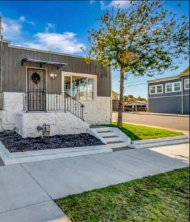 Urban Haven in Oakland with Easy Transit - 5