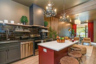 LUXE-Rooftop Echo-Private Deck-4 Mins Broadway - 3