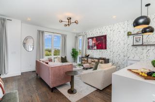 Revival-Rooftop Deck/Hot Tub-Mins to Broadway - 2