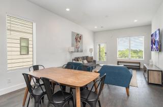 Jade - Private Patio and Balcony - Near Germantown - 6