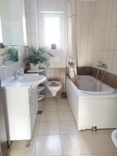 Villa Ivy mit perfekter Privatsphäre, Pool, Sauna, Jacuzzi - 4