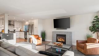 Steps to the Beach Modern 3BDR w Patio 257 Trailhead Trestles 1 by AvantStay - 5