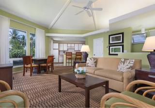 Spacious 2 Bedroom Condo - 7