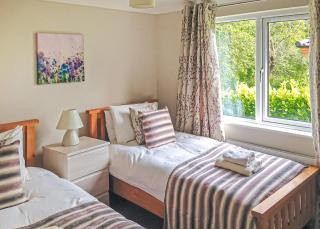 Langmere Lakes Lodges - 8