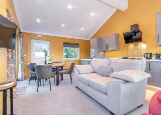 Snainton Luxury Lodges - 3