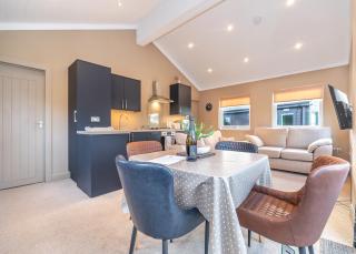 Snainton Luxury Lodges - 2