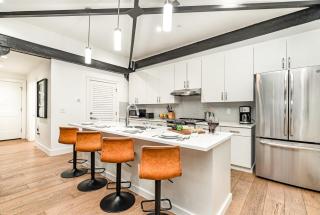 The Saddlery - The Vault - 2 Min Walk to Broadway - 3