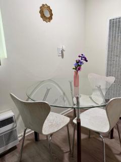 Mid-City Modern Studio Retreat - 4