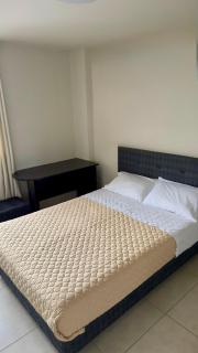 Habitación Matrimonial en el centro de la ciudad - 2