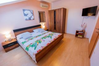 Apartments with parking space Vodice - 22557 - 6