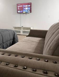 The Hillside Studio - 8