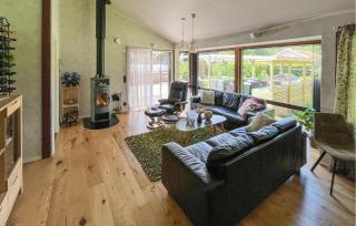 Awesome Home In Löttorp - 8