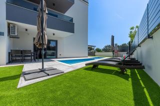 Apartment Rose mit privatem Pool - 2