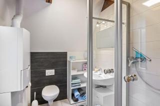 Schönes Ferienhaus Am Twistesee - 2