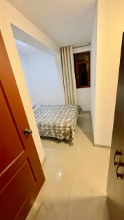 Departamento completo en el primer piso - 1