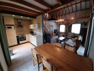 Holiday home in peaceful setting and large garden - 1