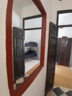 Arch Shared Dorm, Secure & Spacious Dorm for Travelers - 6