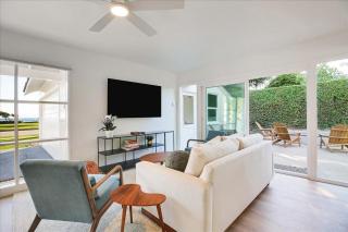 Shoreline Cottage - 2