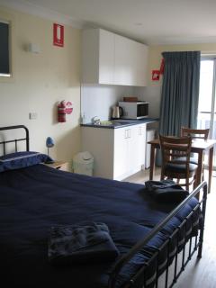 Delegate Studio Cabin - 9