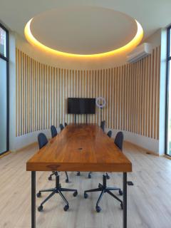 "Tropical Vibe" Private Jacuzzi, Free beach club & Rooftop Pools - 9