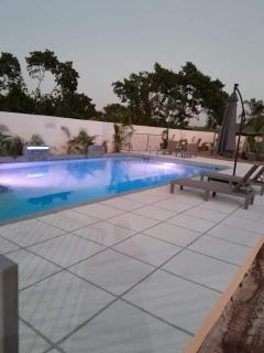 2 Faced Villlas And Resorts - 0