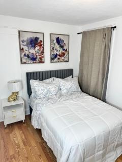 Julie's Cozy Haven - Peaceful Retreat - 8