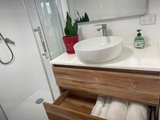 Central Otago Farmlet cabins - 4