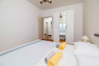 Four-Bedroom Apartment in Crikvenica III - 1