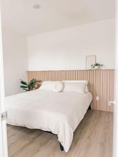 Central, Urban Townhouse with Private Roof Deck - 6