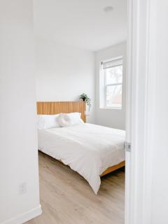 Central, Urban Townhouse with Private Roof Deck - 1