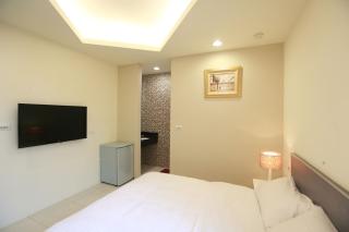 Sun Light Guesthouse - 7