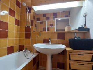 Studio rénové 28m², 4 pers, skis aux pieds - FR-1-516-227 - 8