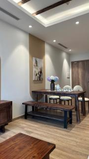 La paix home 3BR Lakefront Apartment with Balcony and Free Onsen - 1