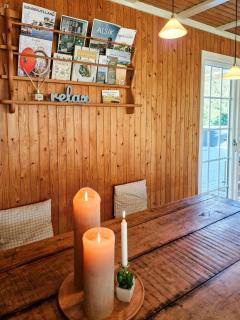 Authentic 1950S Wooden House By Two Beaches - 3