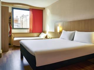 Ibis Barcelona Centro (Sagrada Familia) - 3