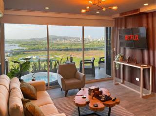 Dominique Luxury - 1 BR - Private Jacuzzi - 13th Floor - Cartagena - 4