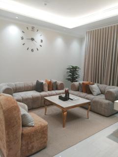 Burj Al Hayat Furnished Suites - Al Malaz - 1