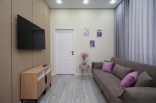 Просторный апартамент в центре Алматы, Mega Park Arbat - 1