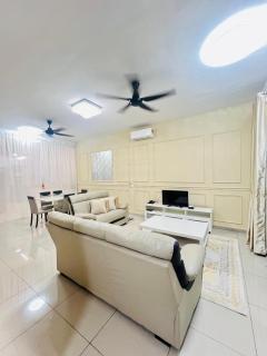 Homestay D'Serenia Arina - 9