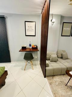 Bahria Town Karachi Full Furnished Appartment - 0