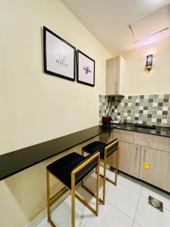 Bahria Town Karachi Full Furnished Appartment - 2