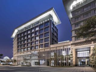 Pullman Guangzhou Baiyun Airport - Free Shuttle Bus & Official Registration Agency during Canton Fair - 1