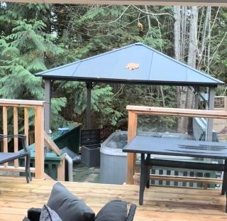 Mile 77 Cottages Lakefront 100yr old Railway Cottage - 5