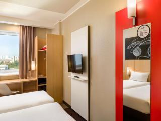 ibis Kyiv Railway Station - 7