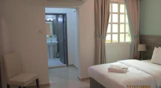 Sovereign Hotel - Marriage Certificate Required - 1