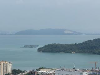 Cozy Stylish Iconic Regency #FTZ#Queensbay#Airport - 5