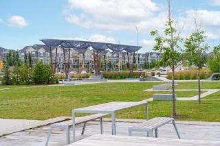 Modern 1BR YYC Suite Sleeps 3-4 in Calgary Near Airport - 1