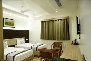 V1-One Bouteeque Hotel - 2