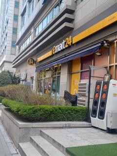 Highstay Gangnam Studio, SRT - 6