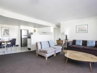 BreakFree Capital Tower Apartments - 1